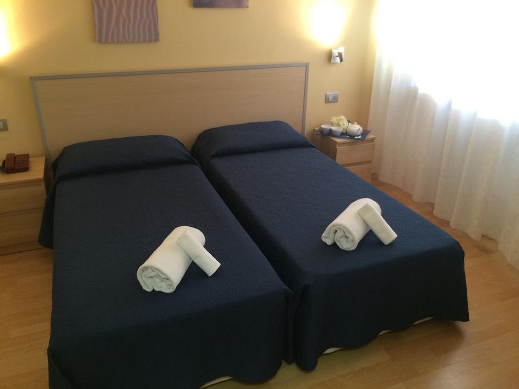 Hotel Butterfly Montecatini Terme Room photo