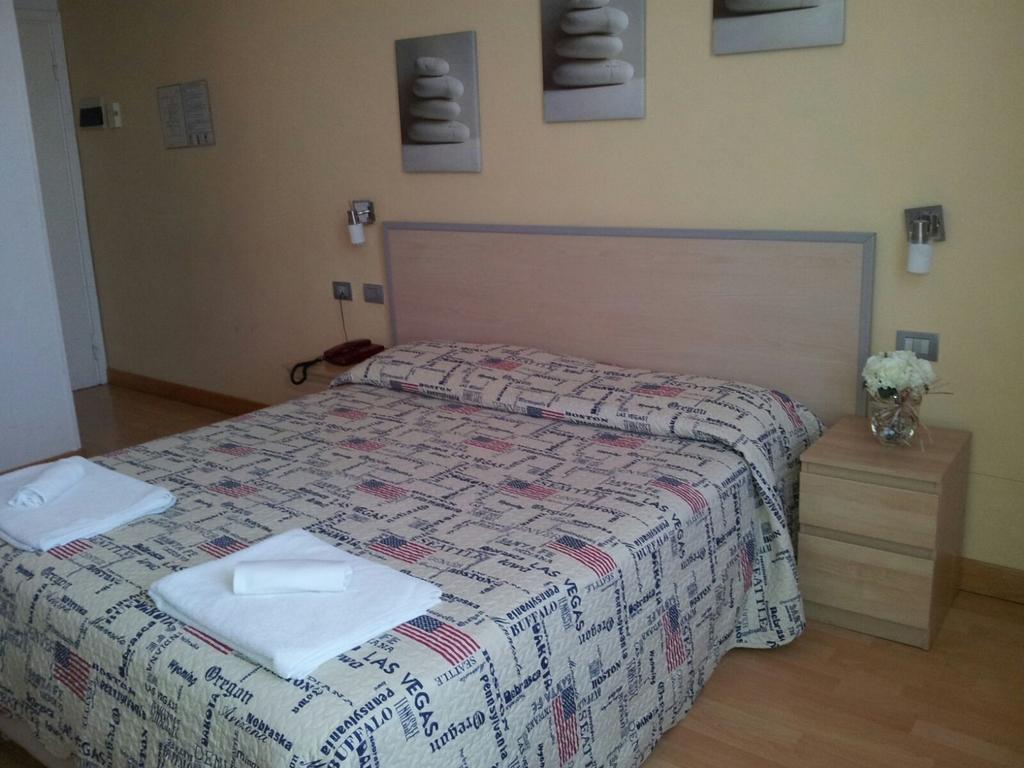 Hotel Butterfly Montecatini Terme Room photo