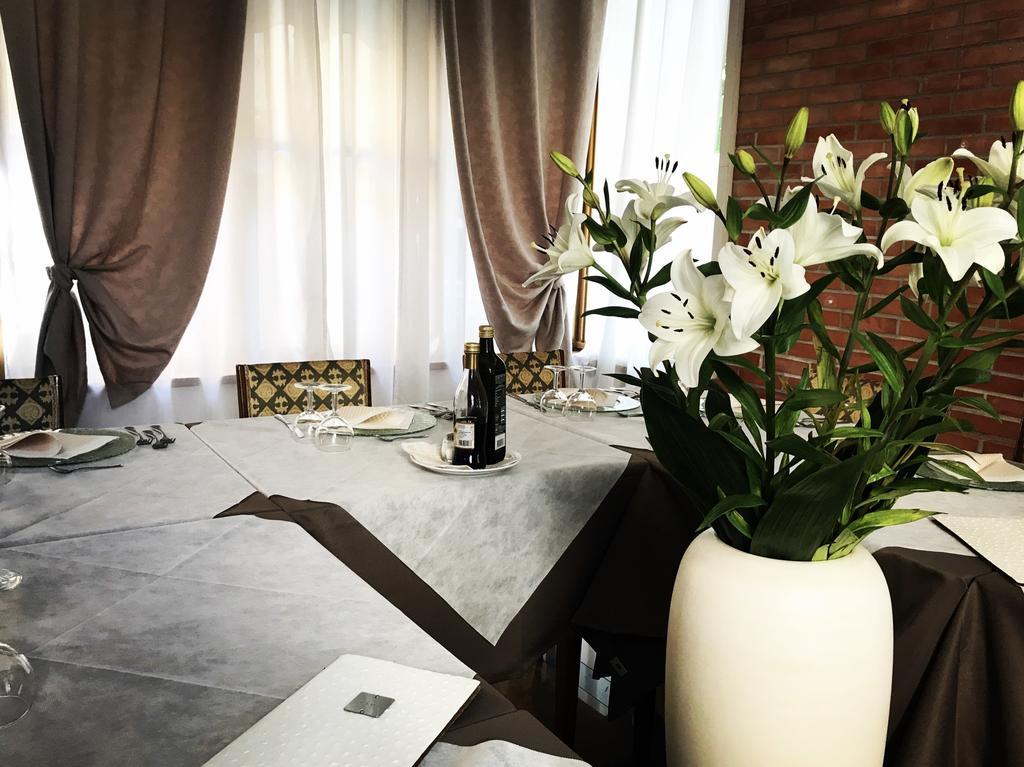 Hotel Butterfly Montecatini Terme Exterior photo