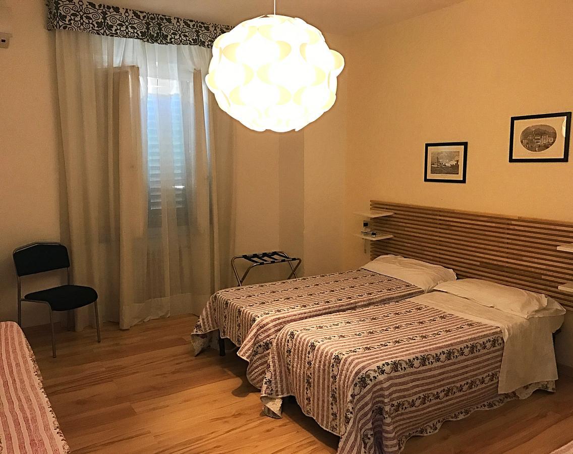 Hotel Butterfly Montecatini Terme Exterior photo